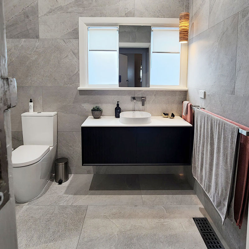 McArthur Road Bathroom
